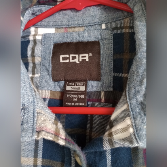 CQR plaid long sleeve button up shirt. - Picture 3 of 4